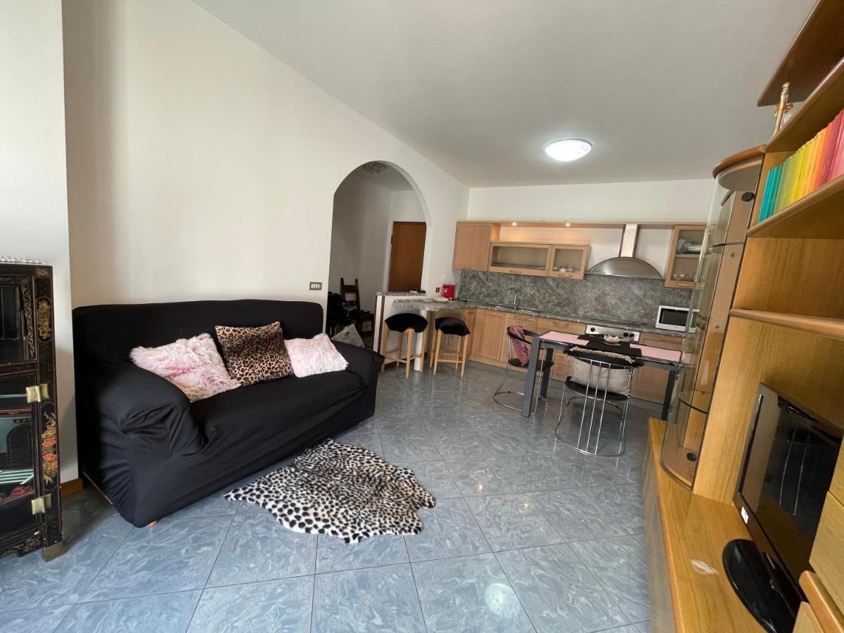 Alba Home Tirano Eksteriør billede